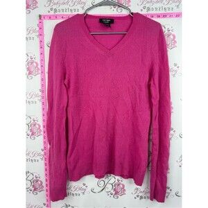 Lord & Taylor cashmere sweater Hot Pink V-Neck Sweater